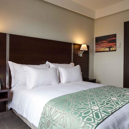 Sky Casa Airport Hotel Nouaceur Bagian luar foto